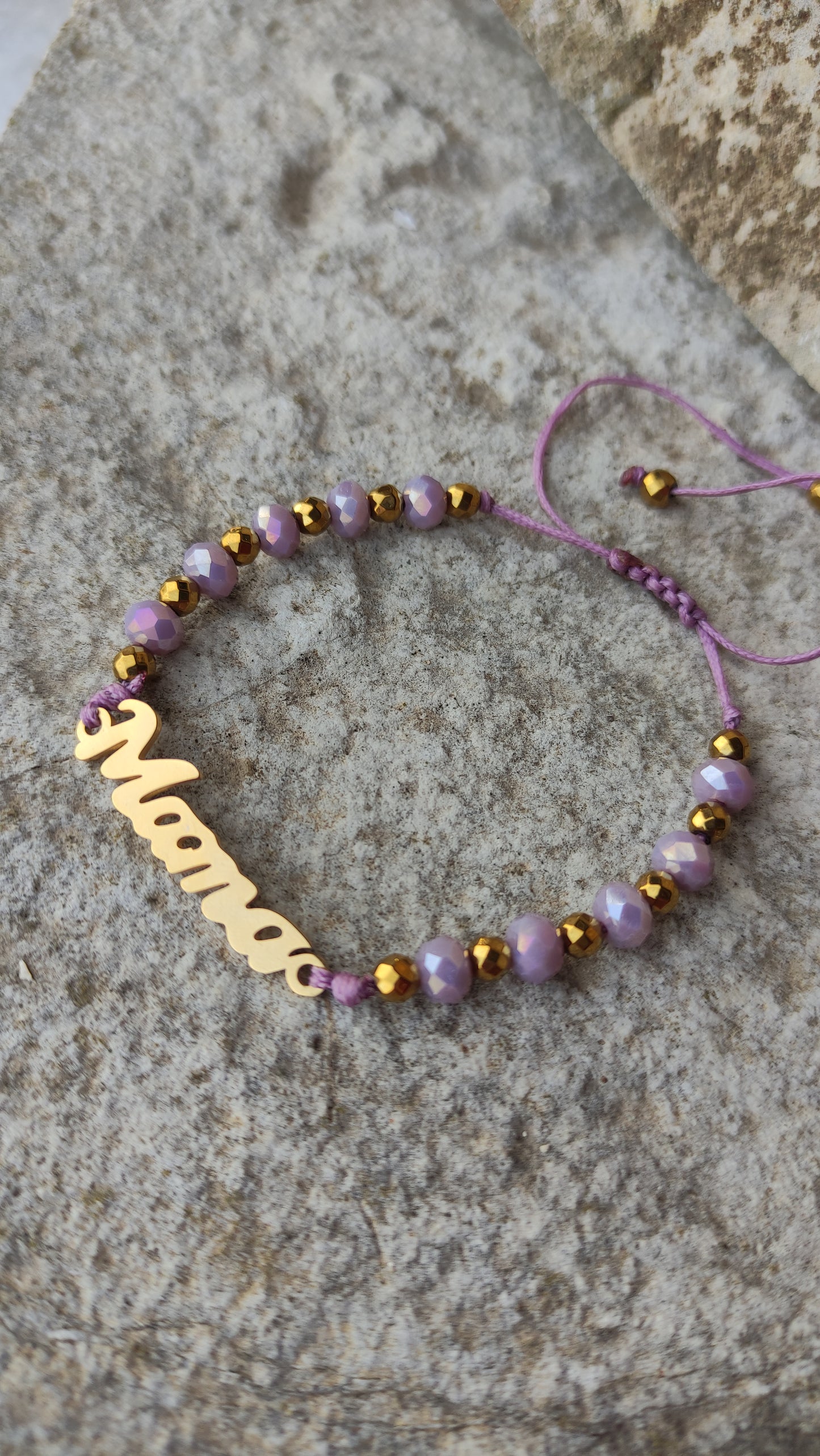 Βραχιόλια σε αποχρώσεις ροζ και λιλά